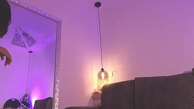 Isabella francoo online show from 02.11.26