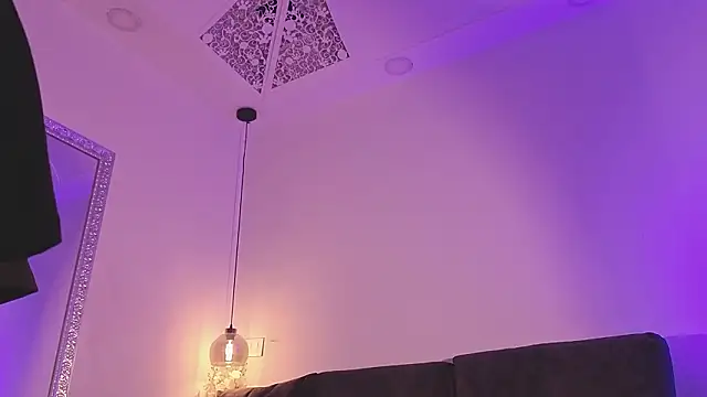 Isabella francoo online show from 02.16.26