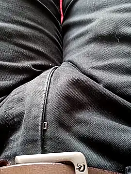 HeftyTheory7 online show from 11.24.25