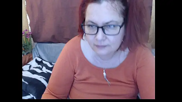 Snapshot of PlayfullMature chatting on 05.18.26 PlayfullMature online show from 05.18.26