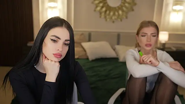 Tina Breeze online show from 02.24.26