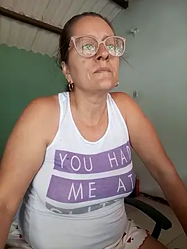 Snapshot of deisy_summers47x chatting on 10.19.25 deisy summers47x online show from 10.19.25