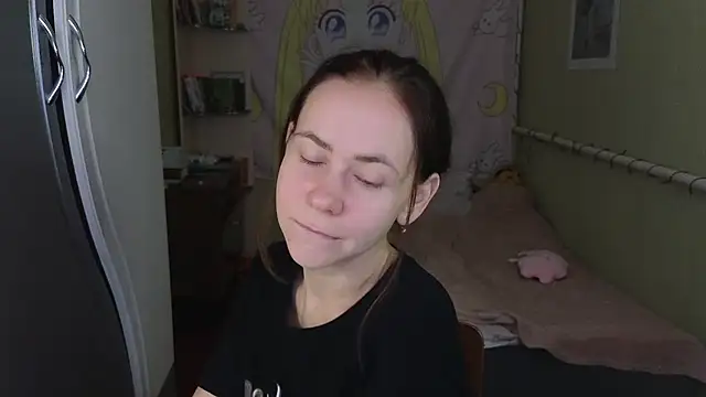 Riley Roo online show from 10.14.25