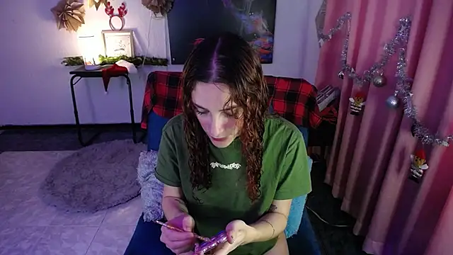 IsaBaileys  online show from 12.18.24