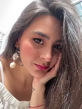 emily amaya online show from 04.24.26