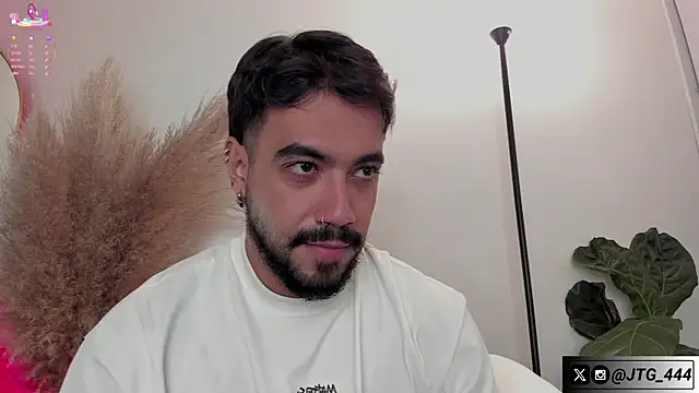 Snapshot of JeycobxBraand chatting on 10.08.25 JeycobxBraand online show from 10.08.25