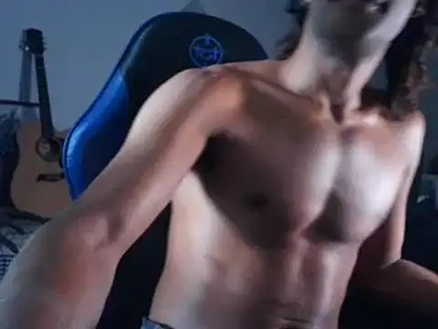 Snapshot of gerson173Hugo chatting on 12.21.24 gerson173Hugo online show from 12.21.24