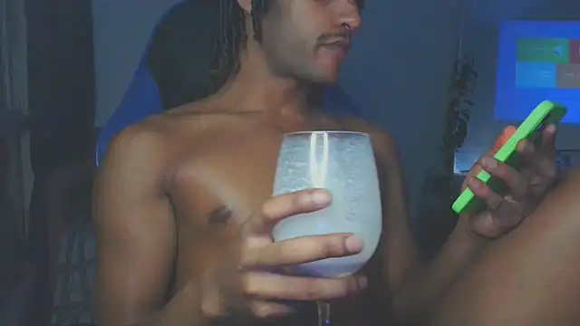 Snapshot of gerson173Hugo chatting on 02.13.25 gerson173Hugo online show from 02.13.25