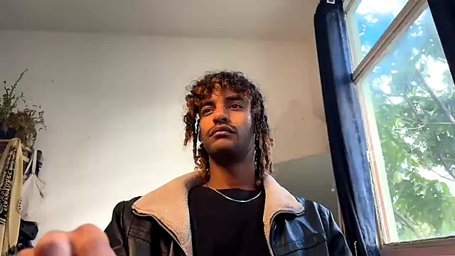 Snapshot of gerson173Hugo chatting on 09.26.25 gerson173Hugo online show from 09.26.25