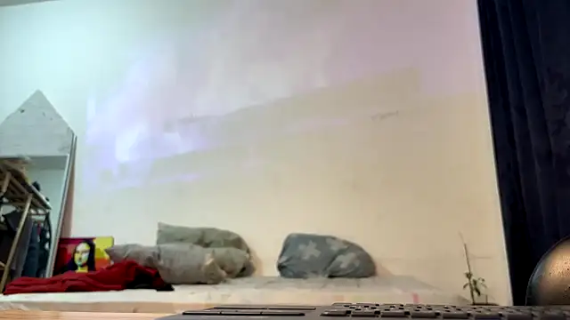 Snapshot of gerson173Hugo chatting on 10.28.25 gerson173Hugo online show from 10.28.25