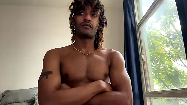 Snapshot of gerson173Hugo chatting on 10.30.25 gerson173Hugo online show from 10.30.25