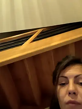 LadySaraah34 online show from 11.11.25