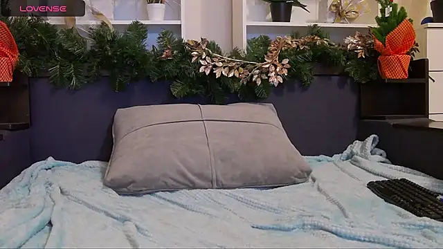Snapshot of CalvinCay chatting on 12.14.24 CalvinCay online show from 12.14.24