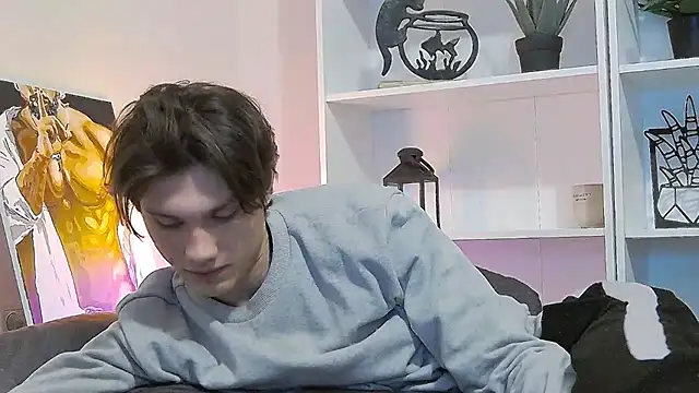 Snapshot of CalvinCay chatting on 03.10.25 CalvinCay online show from 03.10.25