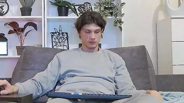 Snapshot of CalvinCay chatting on 03.15.25 CalvinCay online show from 03.15.25