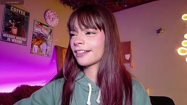 Snapshot of maryberry__ chatting on 11.06.25 maryberry online show from 11.06.25