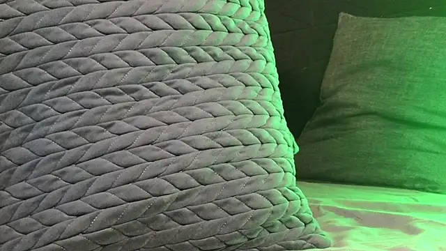 Snapshot of Astoria_Moon chatting on 10.23.25 Astoria Moon online show from 10.23.25