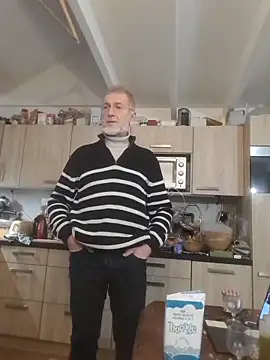 Snapshot of 60philippe chatting on 12.23.24 60philippe online show from 12.23.24