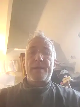 Snapshot of 60philippe chatting on 01.17.25 60philippe online show from 01.17.25