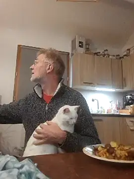 Snapshot of 60philippe chatting on 01.26.25 60philippe online show from 01.26.25