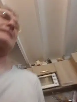 Snapshot of 60philippe chatting on 01.29.25 60philippe online show from 01.29.25