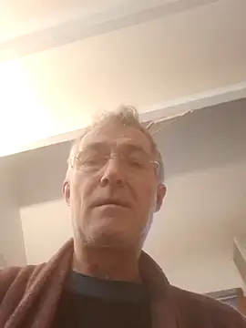 Snapshot of 60philippe chatting on 01.31.25 60philippe online show from 01.31.25