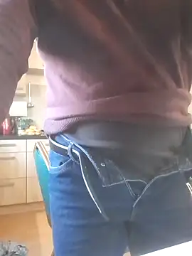 Snapshot of 60philippe chatting on 02.02.25 60philippe online show from 02.02.25