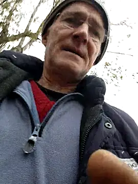 Snapshot of 60philippe chatting on 10.23.25 60philippe online show from 10.23.25