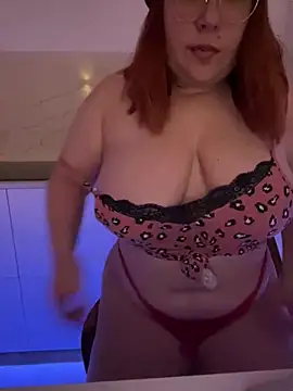 Naughty luffyy online show from 03.05.25