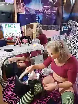 KrystallCoxxh online show from 12.05.25