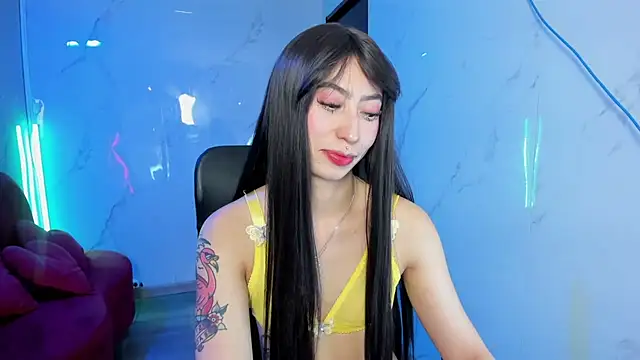 Snapshot of LilithCooperr_ chatting on 06.26.26 LilithCooperr online show from 06.26.26