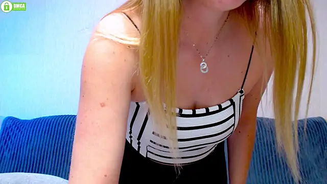 Snapshot of Sweet___Amelia chatting on 01.10.25 Sweet Amelia online show from 01.10.25