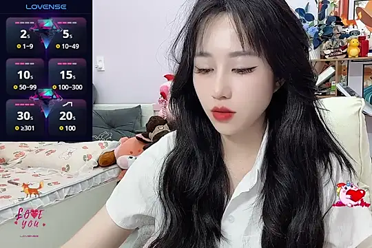  LLisa  online show from 01.06.25