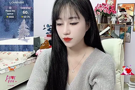  LLisa  online show from 01.17.25