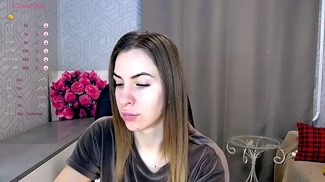 Snapshot of Naughty__Megan chatting on 02.04.25 Naughty Megan online show from 02.04.25