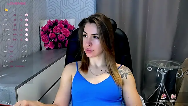 Snapshot of Naughty__Megan chatting on 02.06.25 Naughty Megan online show from 02.06.25