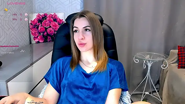 Snapshot of Naughty__Megan chatting on 02.17.25 Naughty Megan online show from 02.17.25