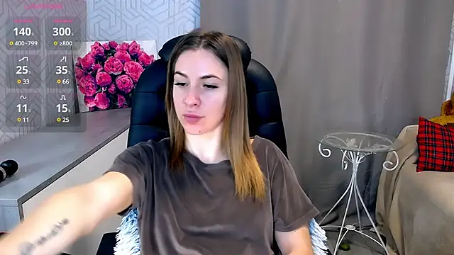 Snapshot of Naughty__Megan chatting on 03.19.25 Naughty Megan online show from 03.19.25