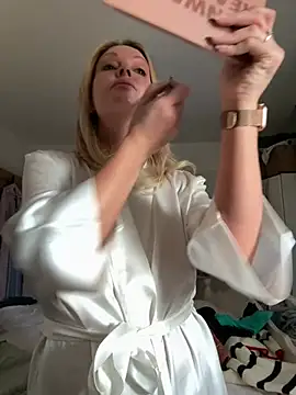 Snapshot of JodiSands chatting on 02.28.25 JodiSands online show from 02.28.25