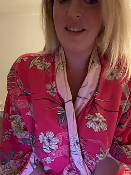 Snapshot of JodiSands chatting on 03.17.25 JodiSands online show from 03.17.25