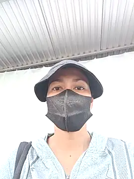 Snapshot of 2HotAsain4u chatting on 12.19.24 2HotAsain4u online show from 12.19.24