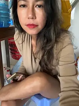 Snapshot of 2HotAsain4u chatting on 02.09.25 2HotAsain4u online show from 02.09.25