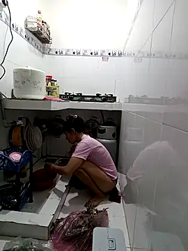 Snapshot of 2HotAsain4u chatting on 02.15.25 2HotAsain4u online show from 02.15.25