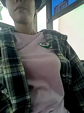 Snapshot of 2HotAsain4u chatting on 03.21.25 2HotAsain4u online show from 03.21.25