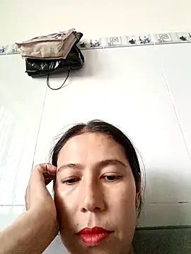 Snapshot of 2HotAsain4u chatting on 10.17.25 2HotAsain4u online show from 10.17.25