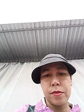 Snapshot of 2HotAsain4u chatting on 10.21.25 2HotAsain4u online show from 10.21.25