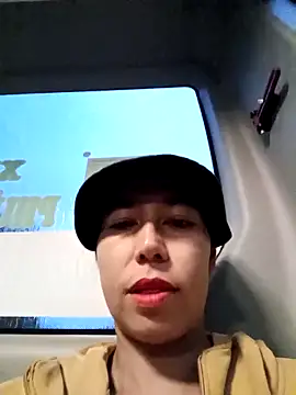 Snapshot of 2HotAsain4u chatting on 10.29.25 2HotAsain4u online show from 10.29.25