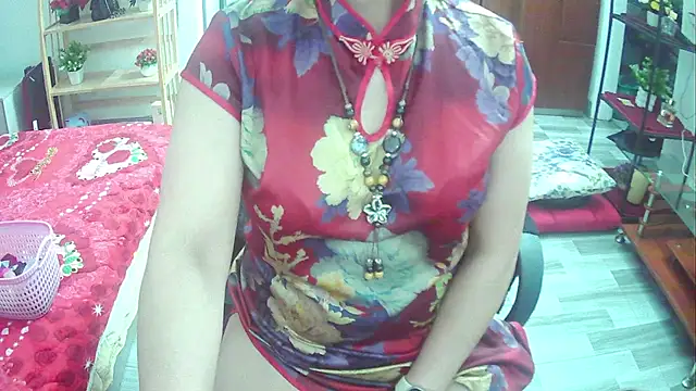 Snapshot of Miu-Le chatting on 03.02.25 Miu-Le online show from 03.02.25