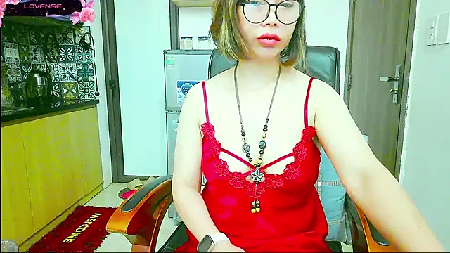 Snapshot of Miu-Le chatting on 10.09.25 Miu-Le online show from 10.09.25