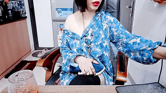 Miu-Le online show from 02.10.26